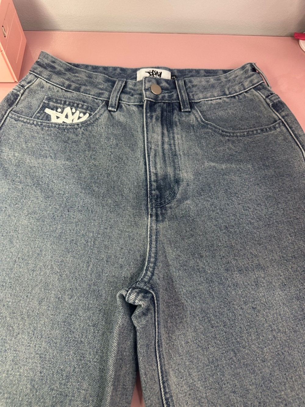NWOT YOUNG BAGGY BLUE JEANS SIZE XS - Picture 4 of 11